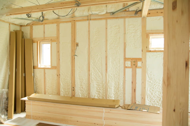 ホームズ】住宅に使われる「断熱材」の役割とは？ 家を建てるなら知っ ...