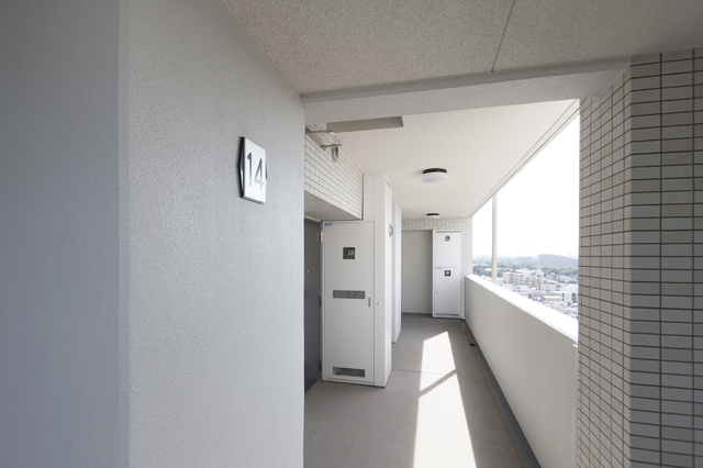 ホームズ ポーチ付きのマンションを選ぶメリットと活用する際の注意点 住まいのお役立ち情報