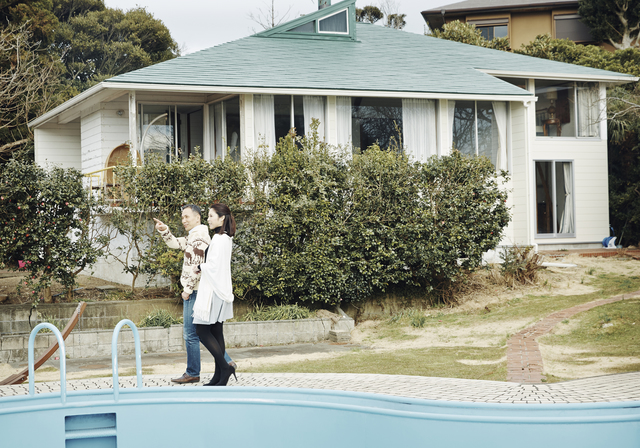 ホームズ】憧れのプール付きの豪邸に住みたい！ メリット・デメリット ..., 画像サイズ:640x448