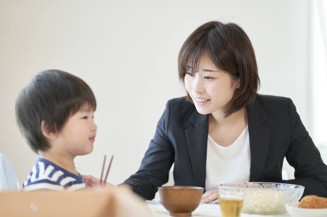ホームズ 母子手当はもらえなくなる シングルマザーが同棲するときに意識すべき注意点 住まいのお役立ち情報
