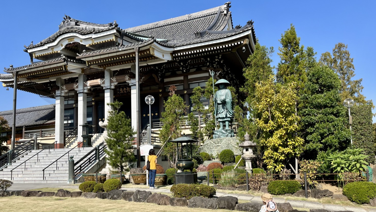 歴史の重みと四季折々の自然が感じられる三学院