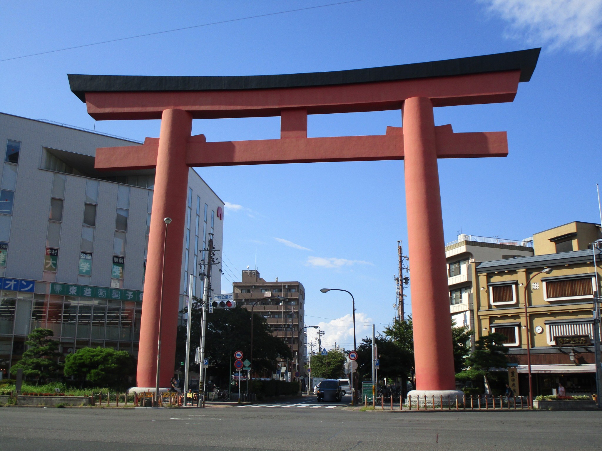 縦に広がるワンルームのような住宅 | 秋山元治建築設計事務所の