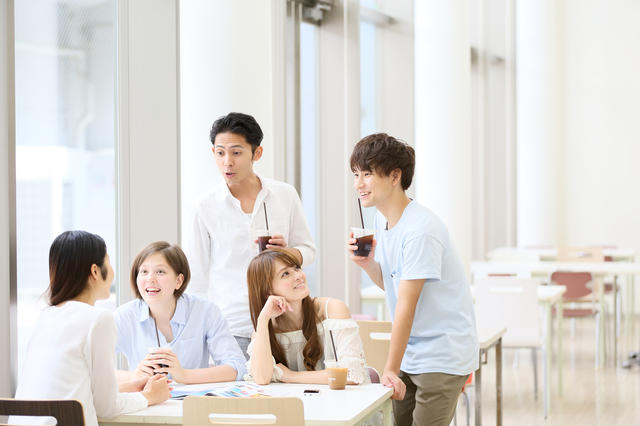 どんな学生がいるかチェック