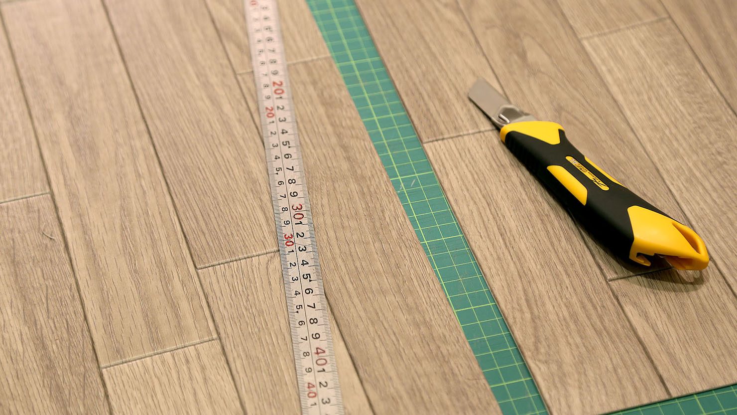 ホームズ】賃貸でできる床のDIY！ 洗面所のクッションフロアをお手軽イメージチェンジ｜暮らし方から物件探し