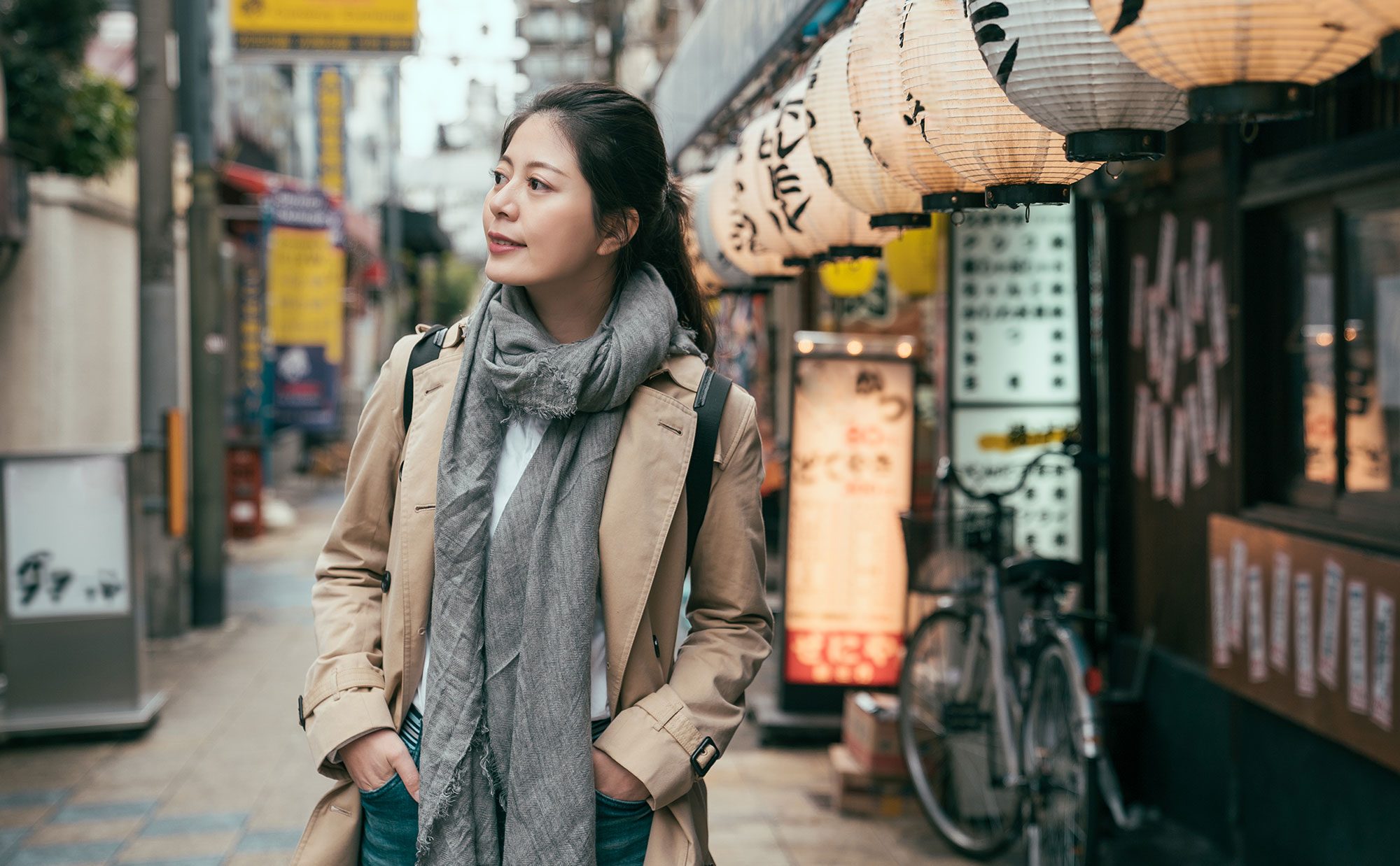 ホームズ 一人飲み は大人女性こそおすすめ 街の喧騒と情景をたのしむ 暮らし方から物件探し