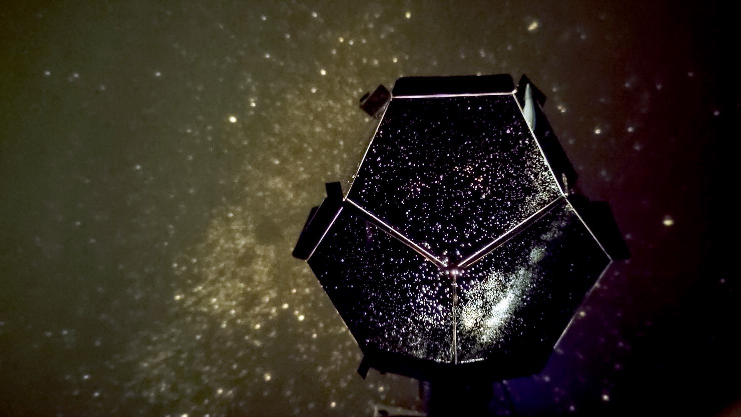 ホームズ ぐっすり眠りたい日には 家庭用プラネタリウムの星空でリラックス 暮らし方から物件探し ホームズ ぐっすり眠りたい日には 家庭用プラネタリウムの星空でリラックス 暮らし方から物件探し