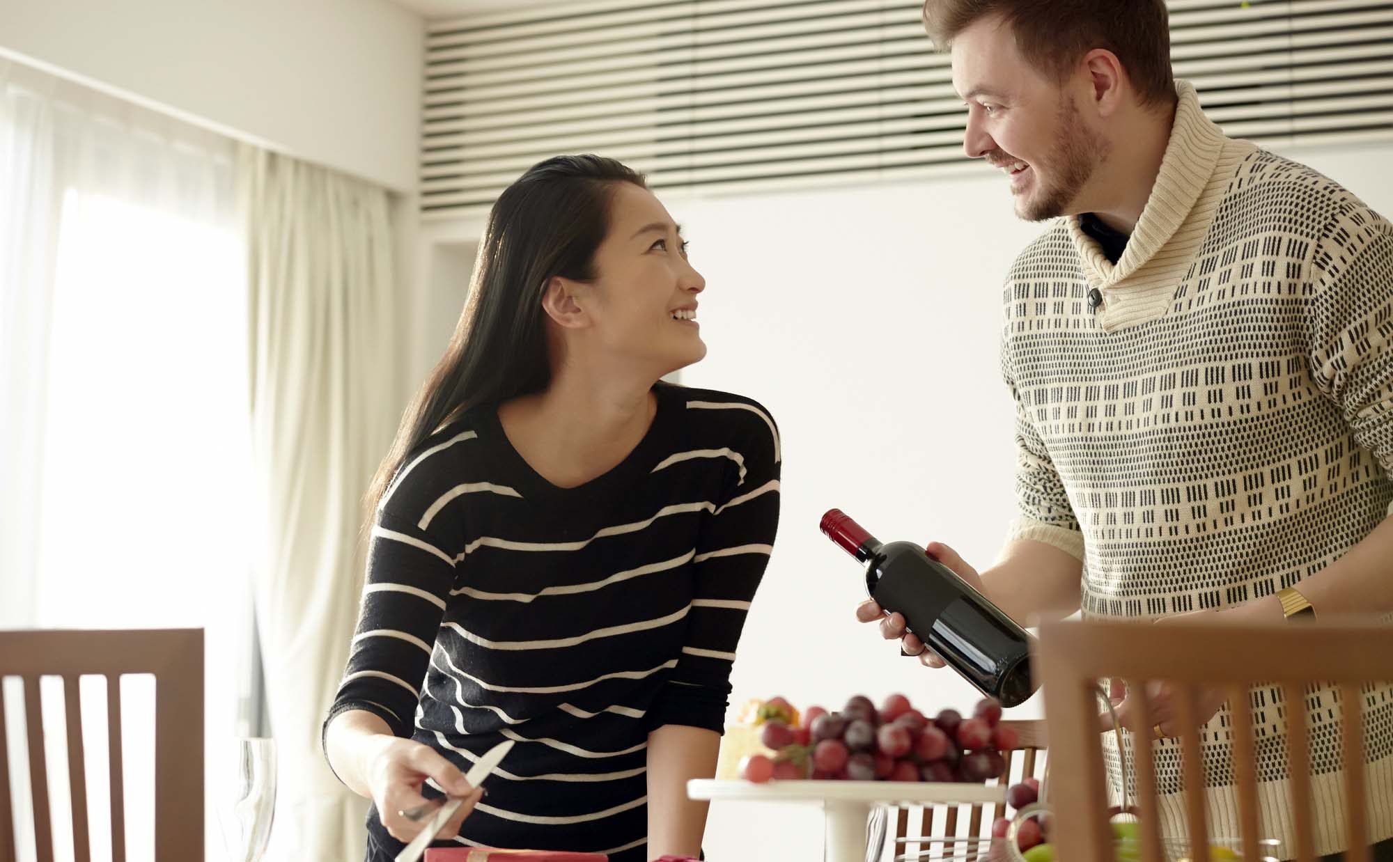 ホームズ 英語が人生の転機に 半年間みっちり学んで国際結婚に至るまで 暮らし方から物件探し