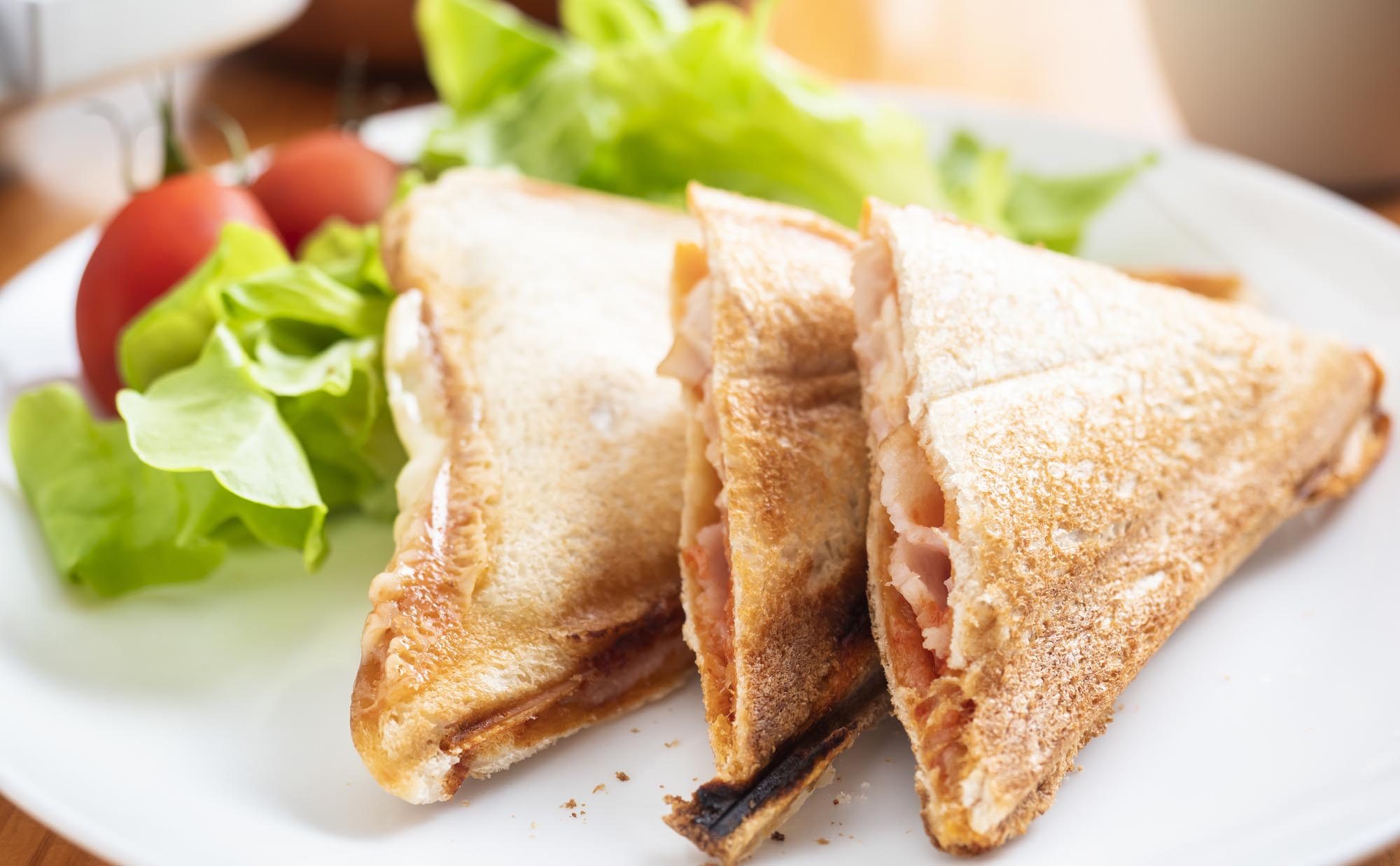 ホームズ 3月13日はサンドイッチの日 朝食にぴったりなホットサンドレシピ4選 暮らし方から物件探し ホームズ 3月13日はサンドイッチの日 朝食にぴったりなホットサンドレシピ4選 暮らし方から物件探し