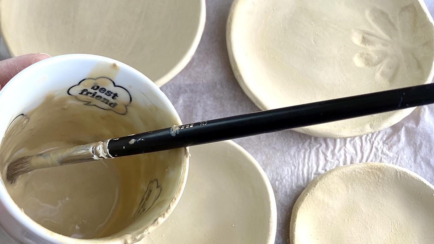 ホームズ オーブン粘土でマイ食器を作ってみた おうち陶芸を楽しむポイント 暮らし方から物件探し ホームズ オーブン粘土でマイ食器を作ってみた おうち陶芸を楽しむポイント 暮らし方から物件探し